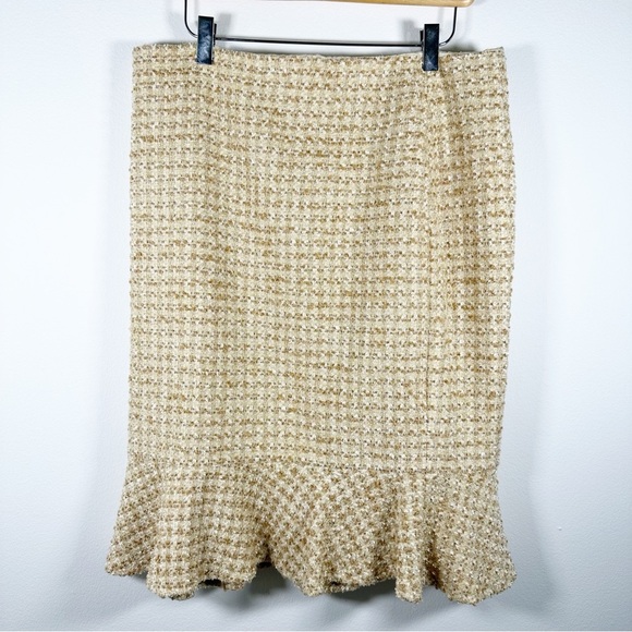 ESCADA Gold Tweed Long Skirt Size 42 Old Money Classic - Picture 1 of 14